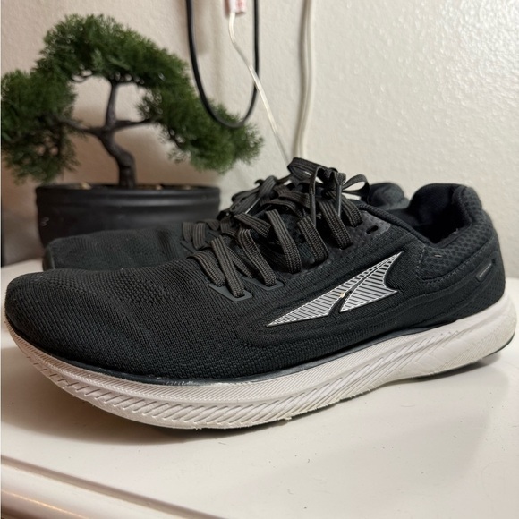Altra Escalante 3 men size 9 & Black and White Men\'s Shoes main image 4